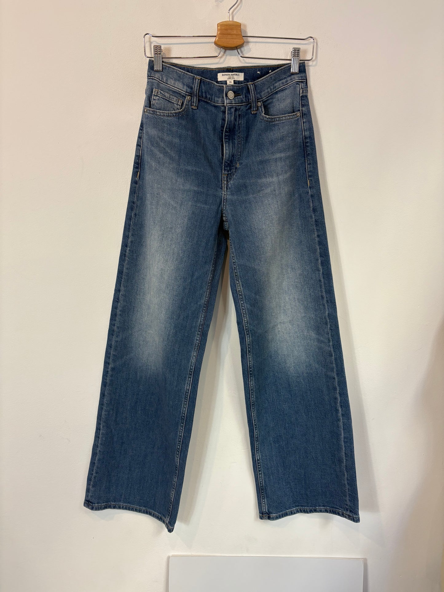 BANANA REPUBLIC. Denim pata ancha