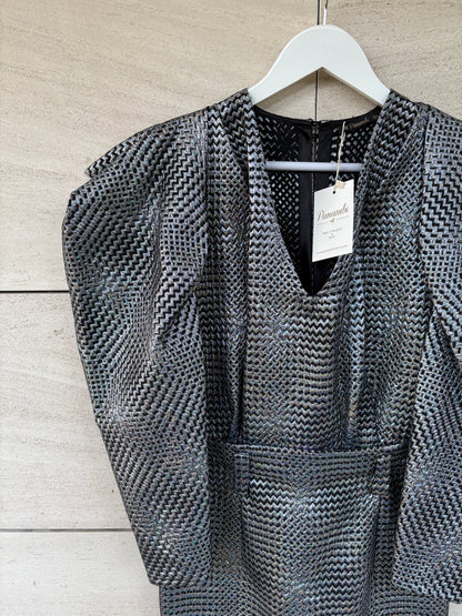 PANAMBI. Vestido estructura hilos