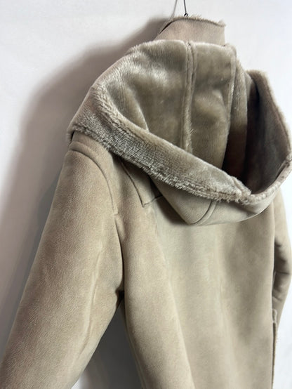 ADOLFO DOMINGUEZ. Abrigo beige texturas. T S