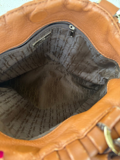 CAROLINA HERRERA. Bolso de mano en piel marrón