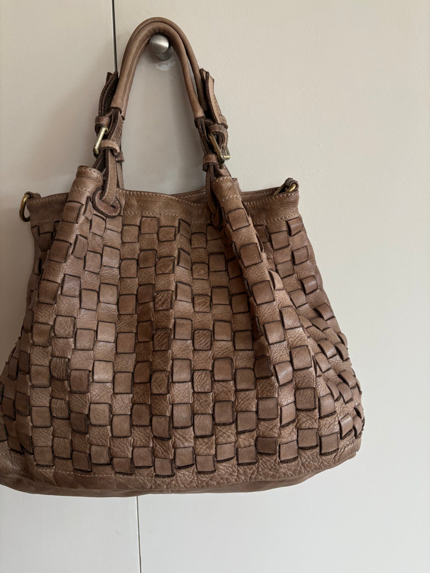 Bolso de hombro  piel trenzado