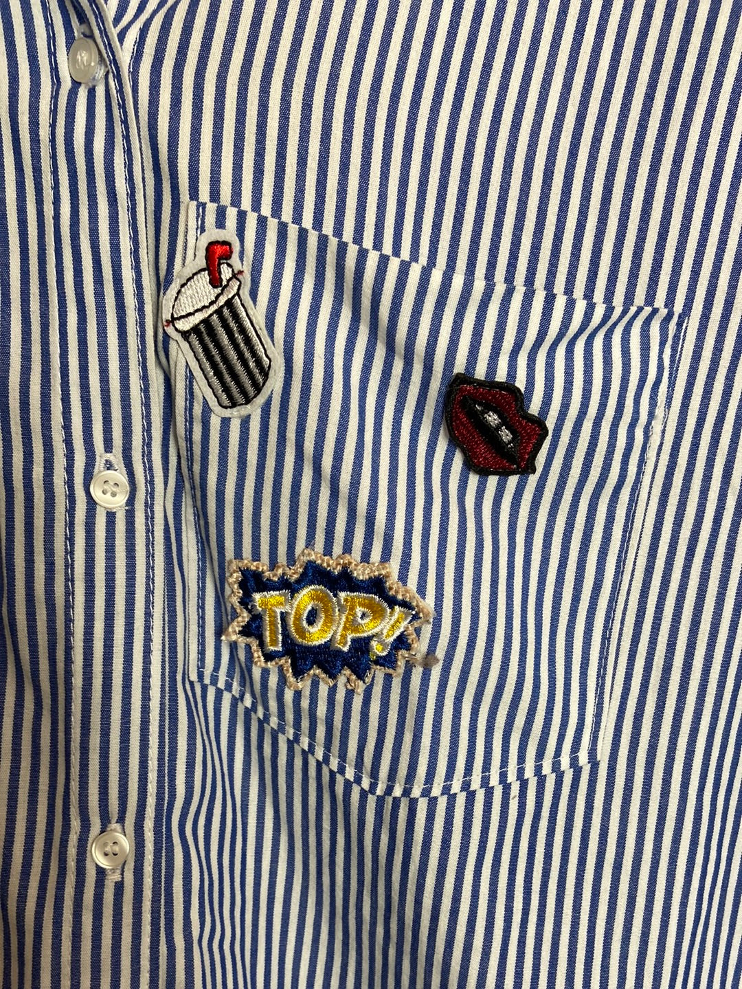 ZARA. Camisa rayas detalle parches. T. 13-14 años (S)