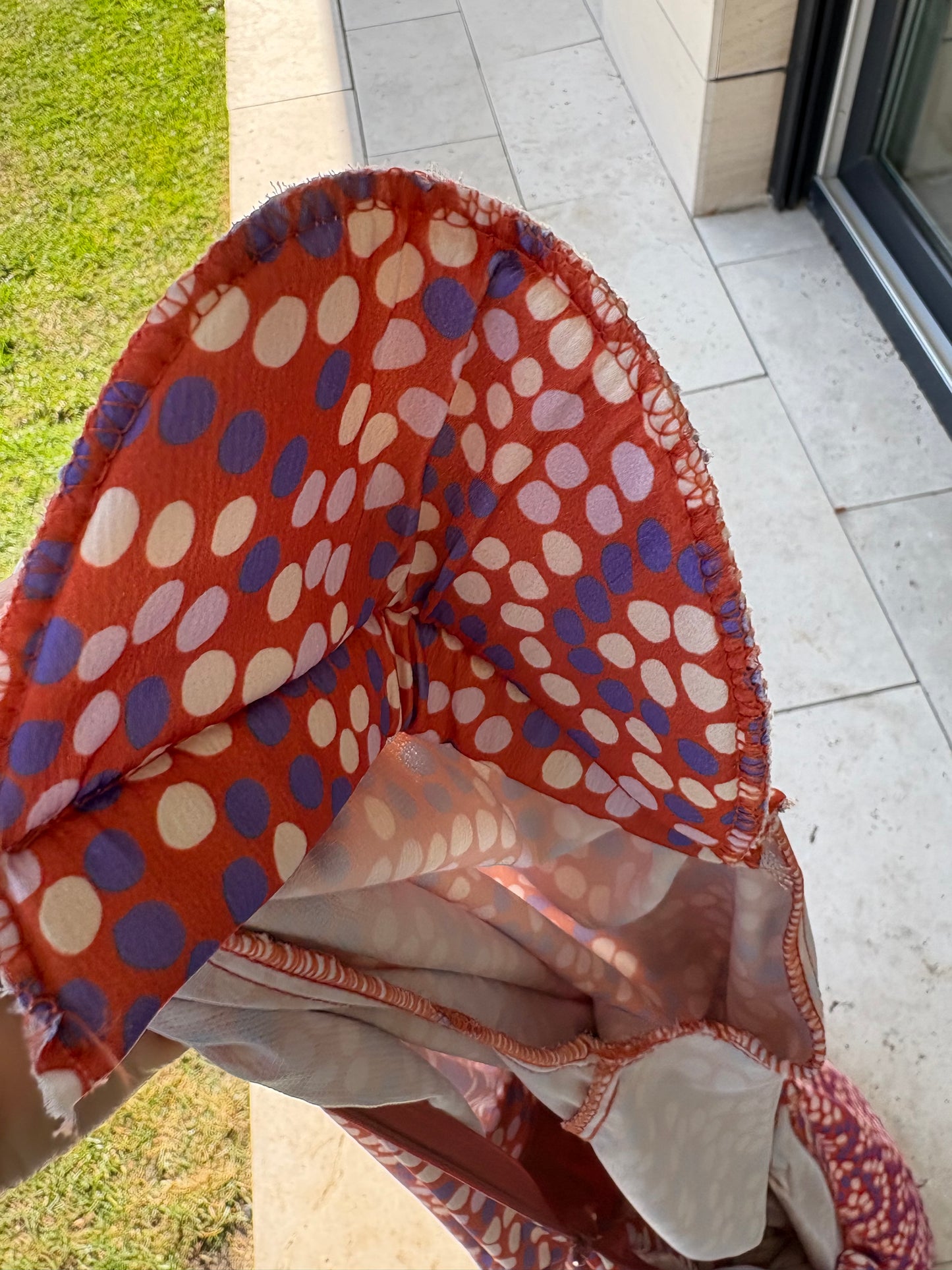 MONISQUI. Vestido largo  estampado fruncidos