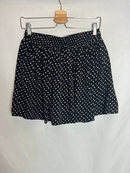 MANGO. Falda corta corta fluida topitos. T M