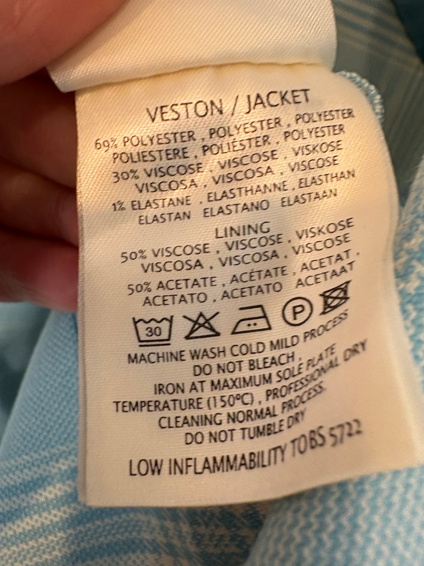 ESSENTIAL. Blue checked blazer, size 38