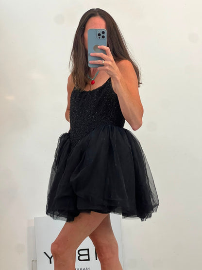 OH POLLY. Vestido corto pedrería falda volumen