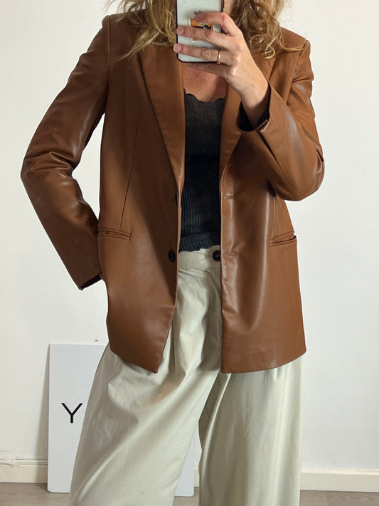 ZARA. Blazer marrón efecto piel . T S