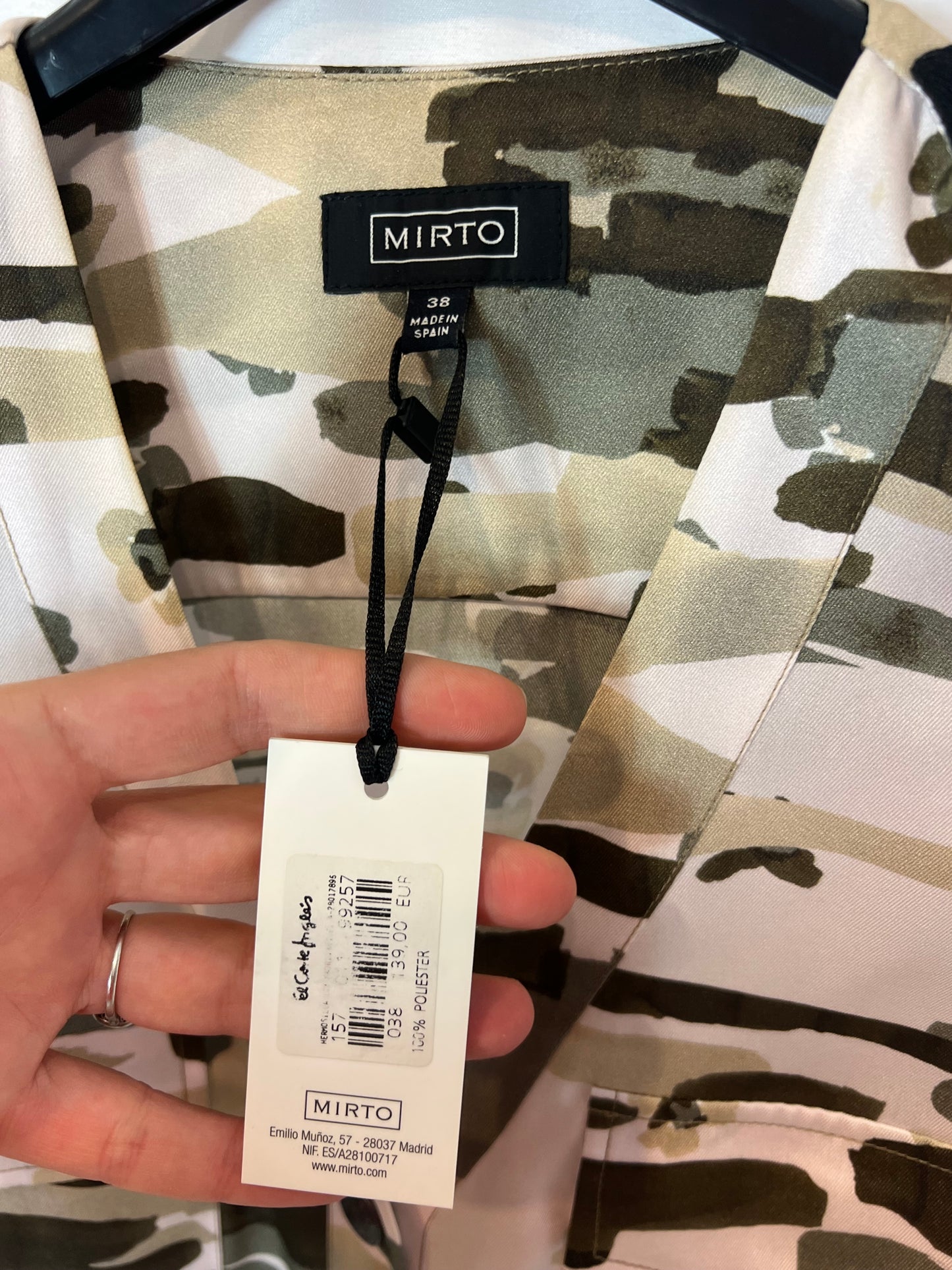 MIRTO. Flowy camouflage blouse size 38