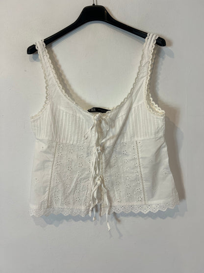 ZARA. Top blanco troquelado T.s