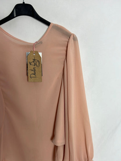 CASTAÑO. Blusa fluida rosa detalle manga . T S