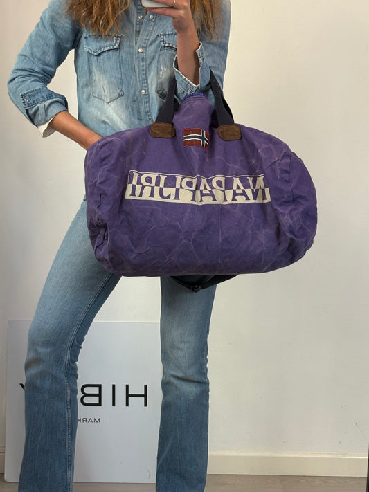 NAPAPIJRI. Bolsa deportiva /de viaje morada