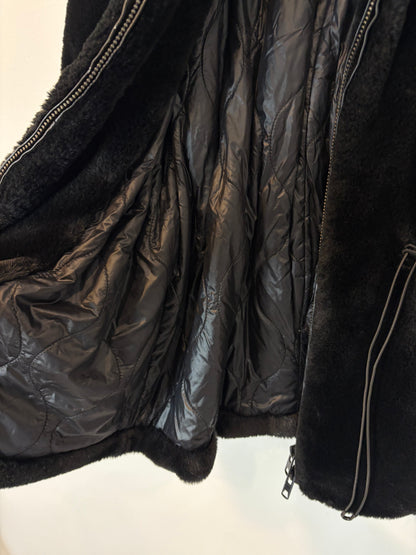 ZARA. Abrigo negro pelo