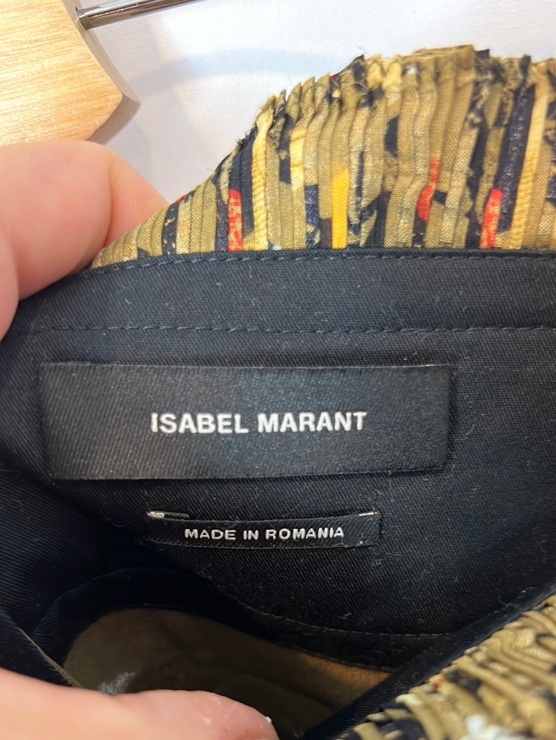 ISABEL MARANT. Printed pleated silk skirt. Size 38