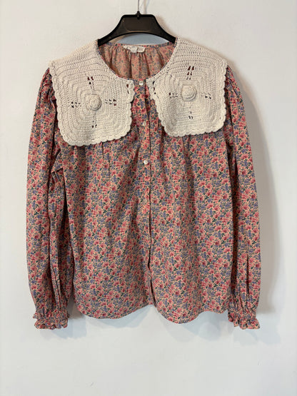 ZARA. Black stretch knit top. TL