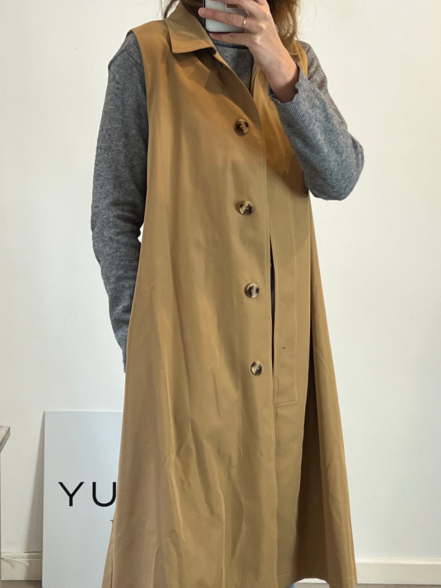 INDI&COLD. Chaleco largo efecto gabardina . T M