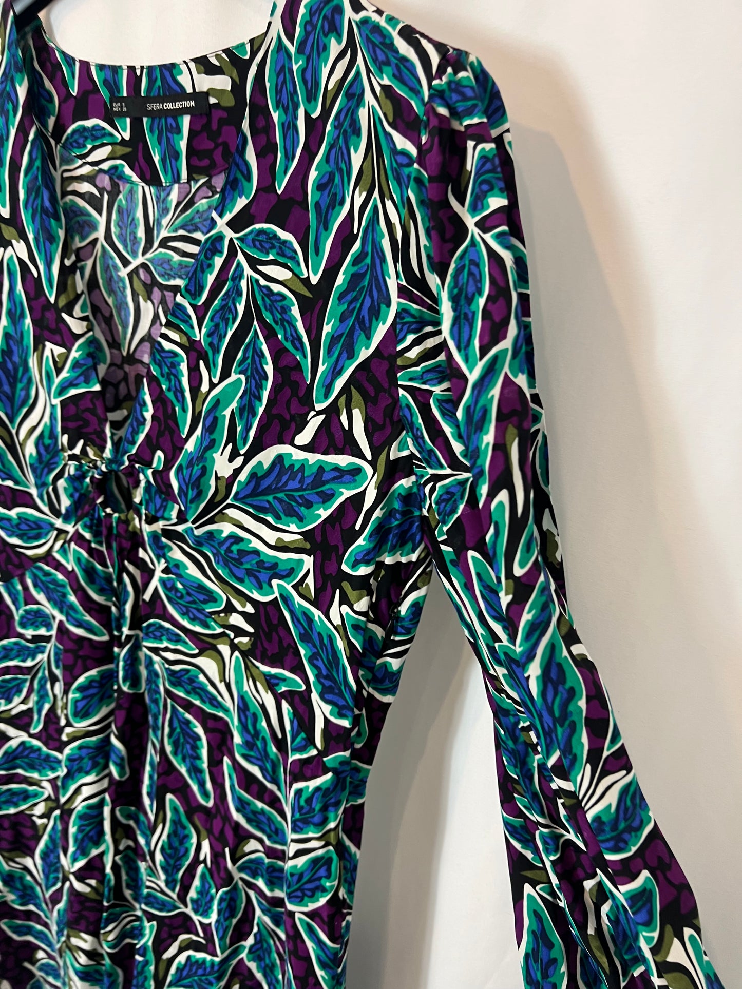 SFERA. Long printed Ts dress