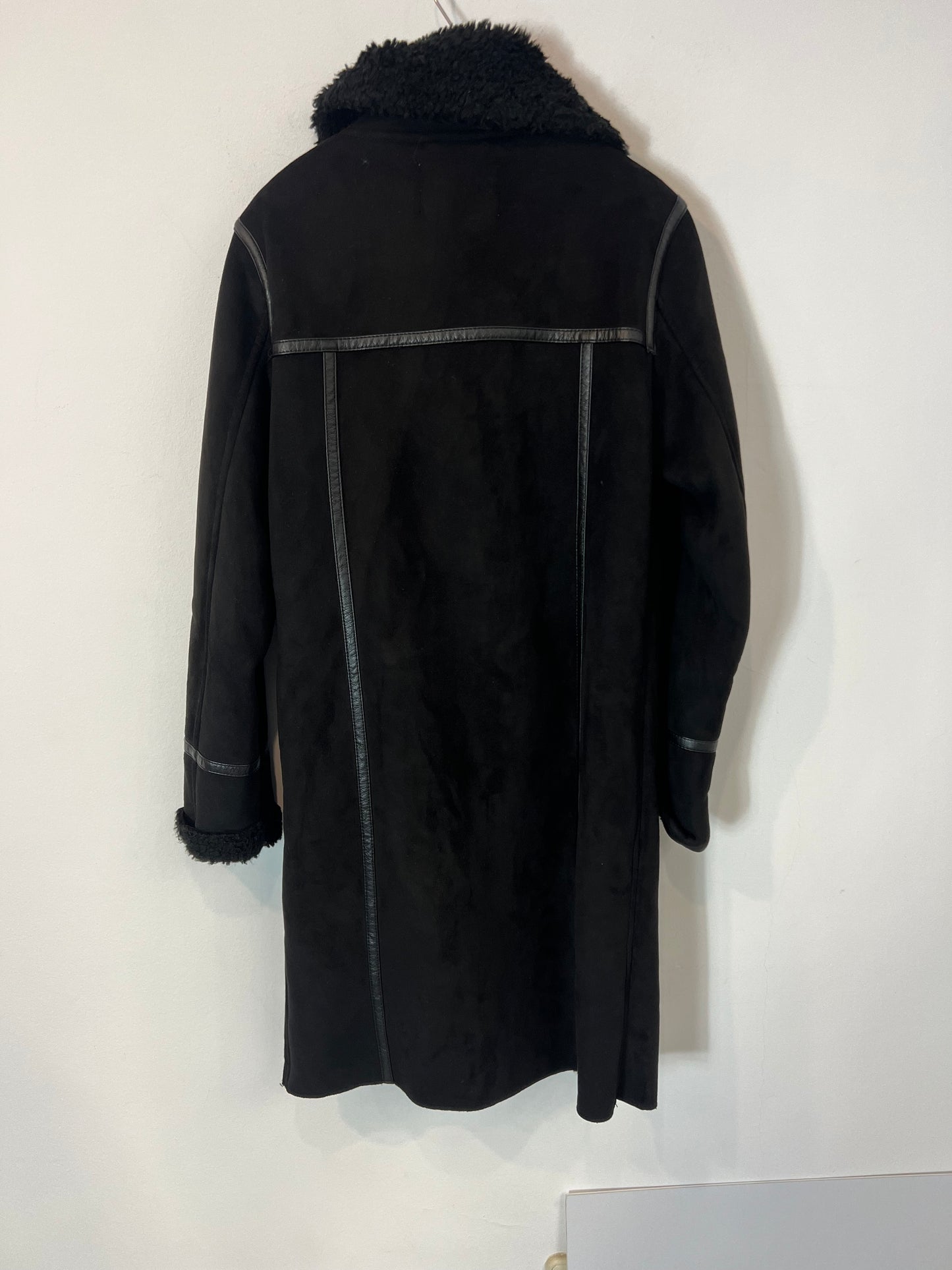 ZARA. Black double-textured coat. Size XS
