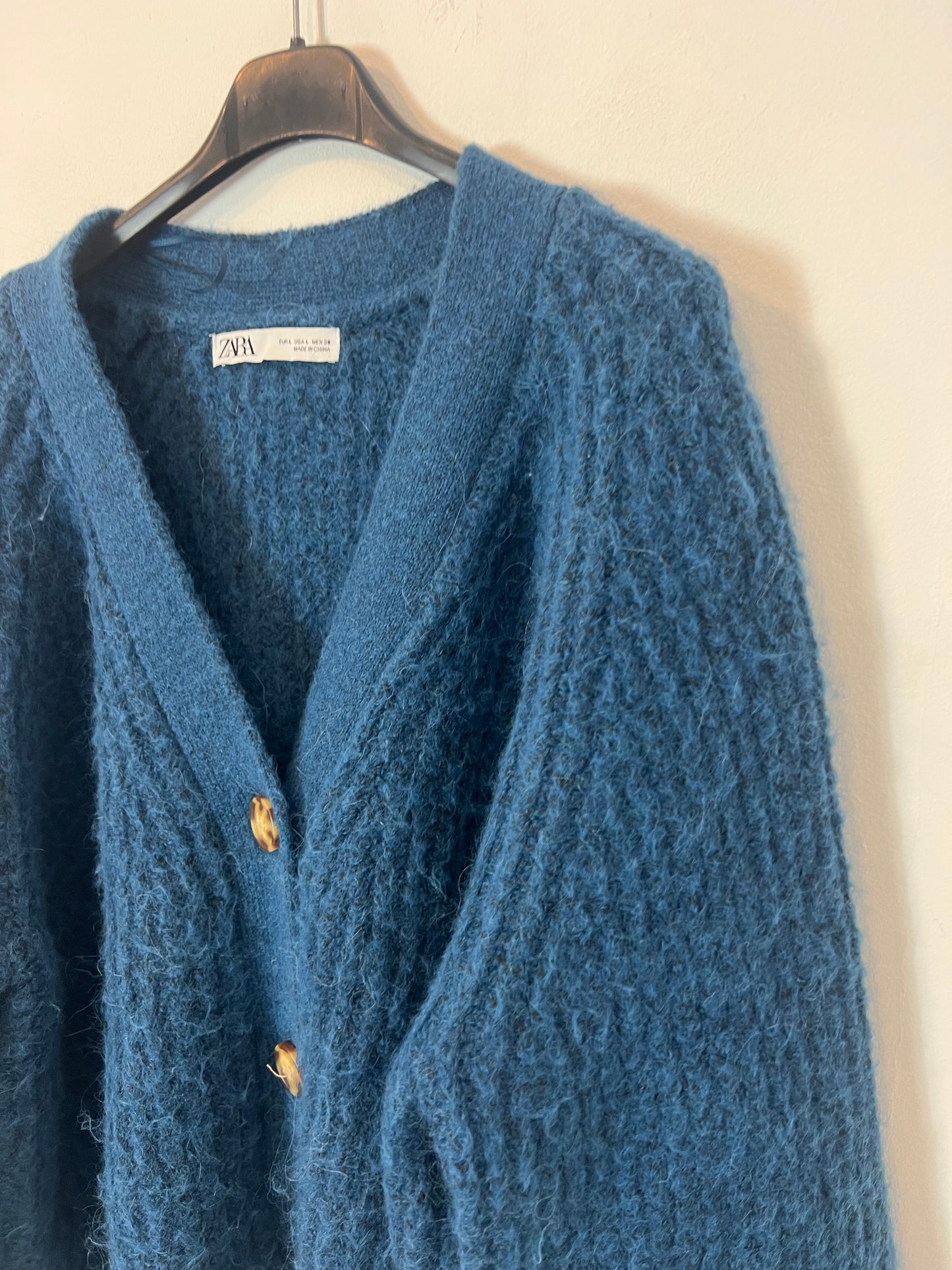 ZARA. Cárdigan azul con alpaca y lana T L