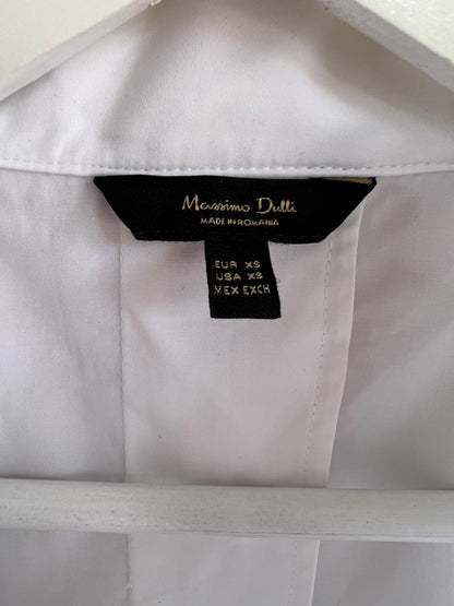 MASSIMO DUTTI. Camisa blanca bolsillo. T XS