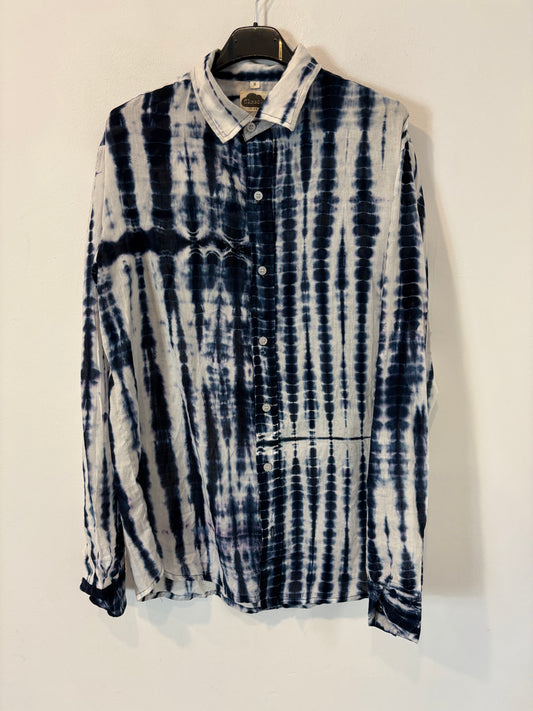 CLOUD9IBIZA. Camisa tie dye azules