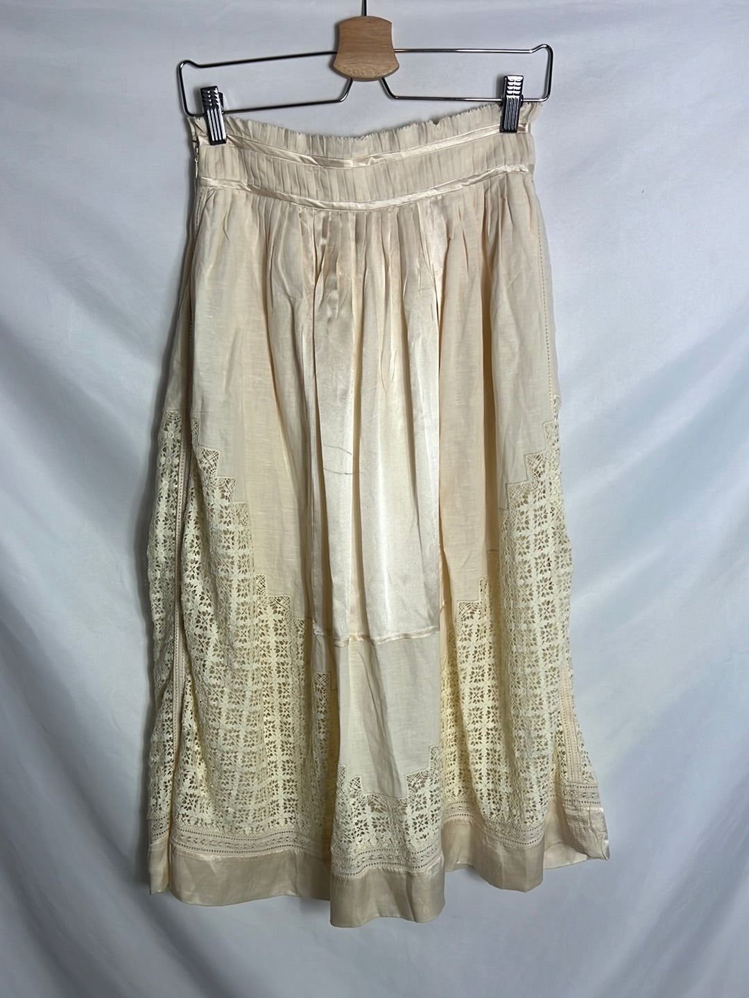 ULLA JOHNSON. Falda midi beige texturas.,T2(M)