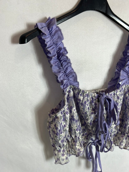 SHEIN. Floral Lace Mini Crop Top. TS