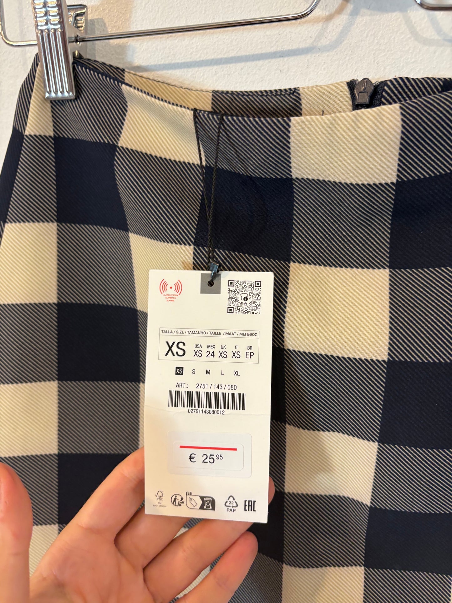 ZARA. Two-tone checked skirt. XS