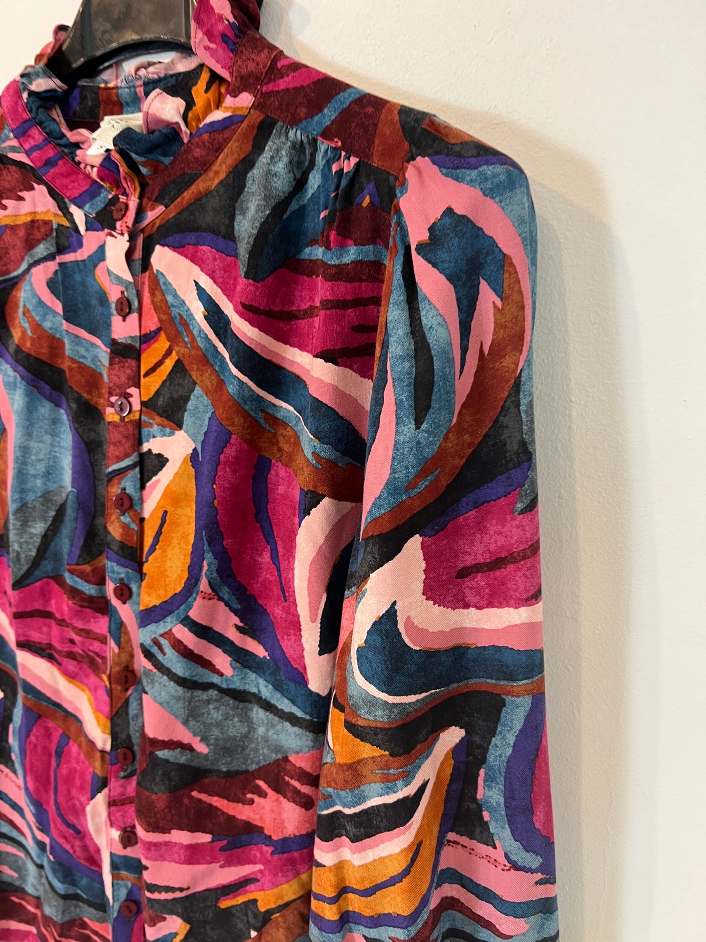 PETITE MENDIGOTE. Total look fluido estampado colores. T S