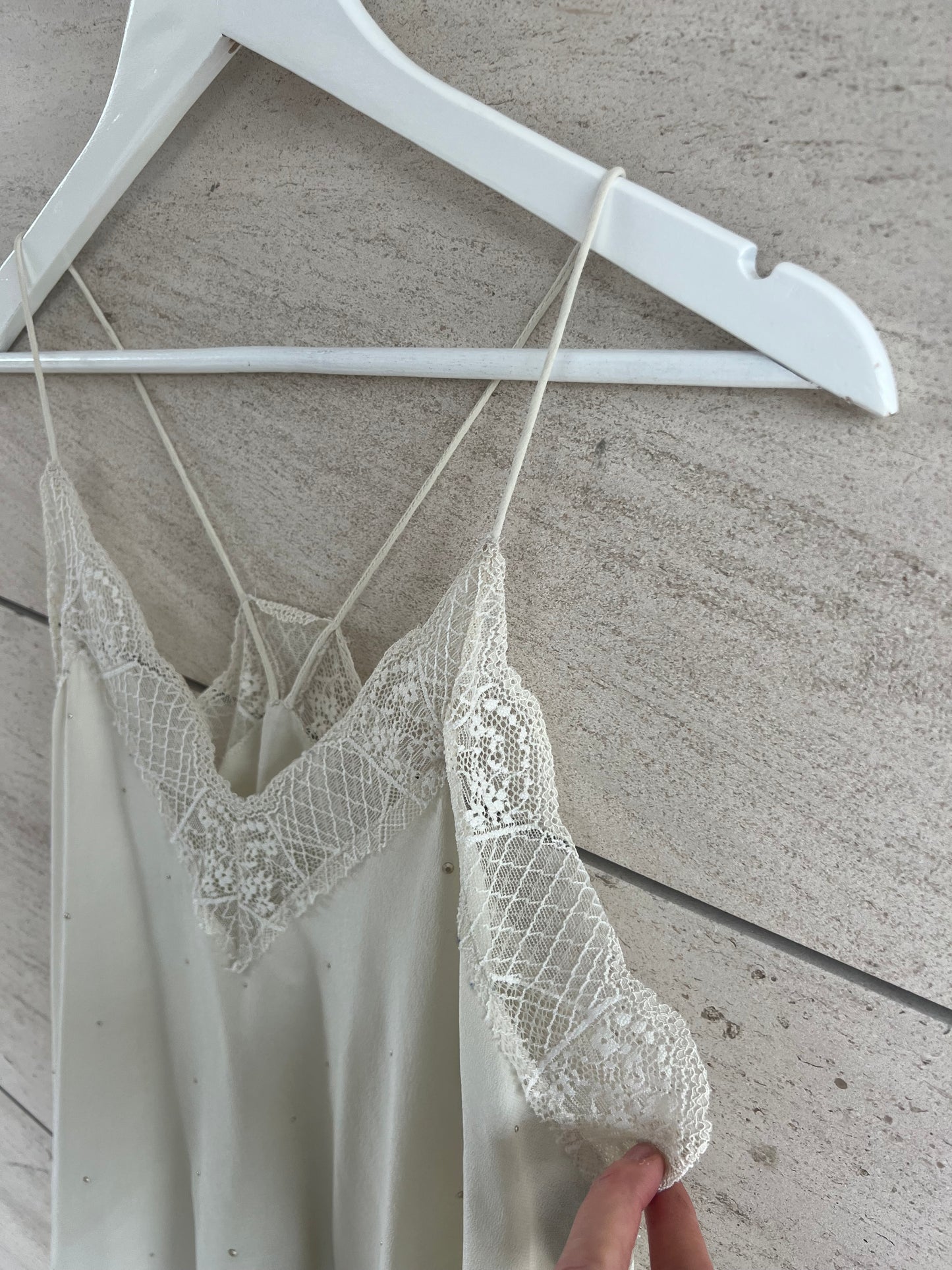 ZADIG & VOLTAIRE. Top seda color crudo detalles. T S