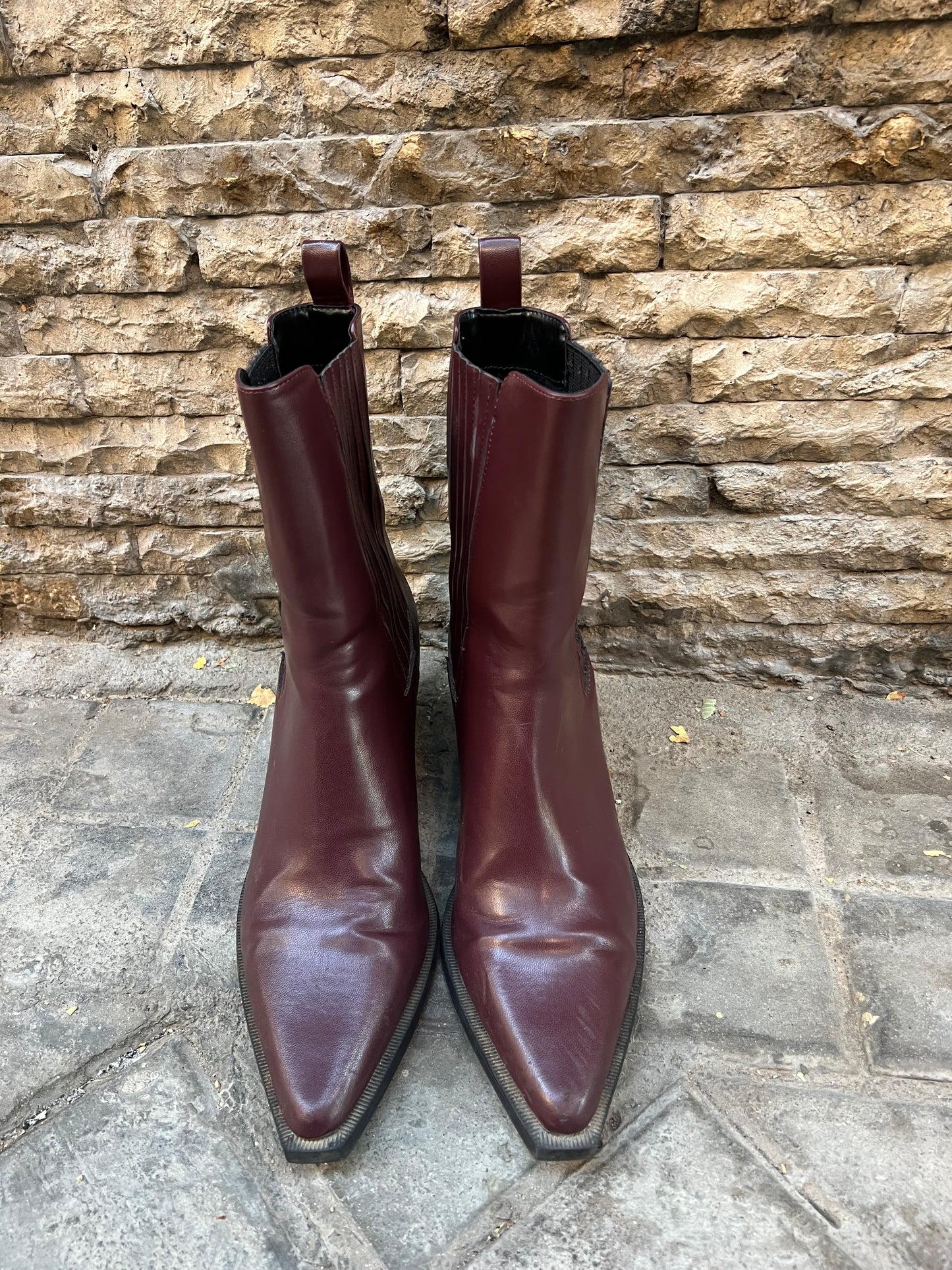 TINTORETTO. Botines chelsea burdeos