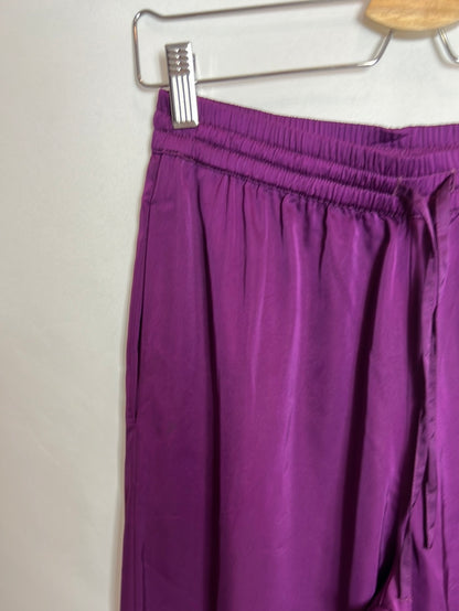 THE DROP. Pantalón morado satinado. T S