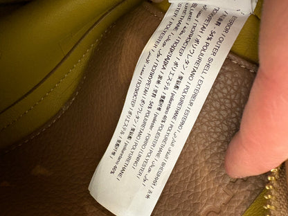 ADOLFO DOMINGUEZ. Bolso bandolera bicolor