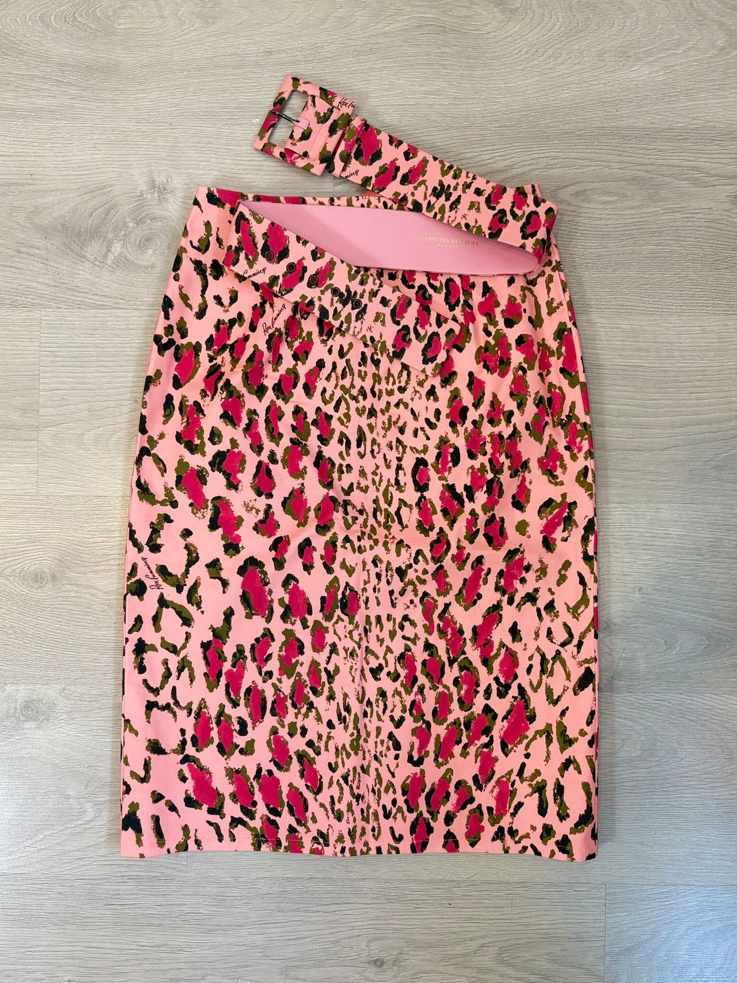 CAROLINA HERRERA . Falda midi estampado con cinturón