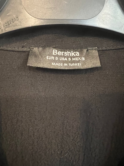 BERSHKA. Body negro botones joya. T S