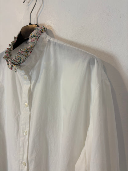 EXCUSEZ MOI! Camisa blanca detalle flores mini