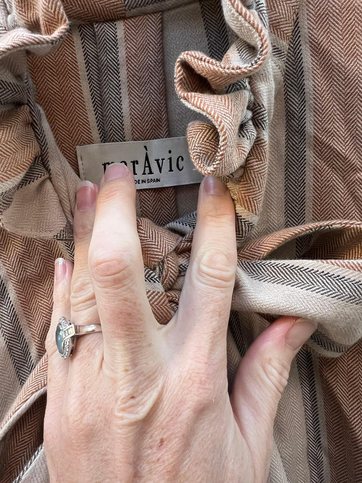 ZARA. Beige flowing blouse. Size M