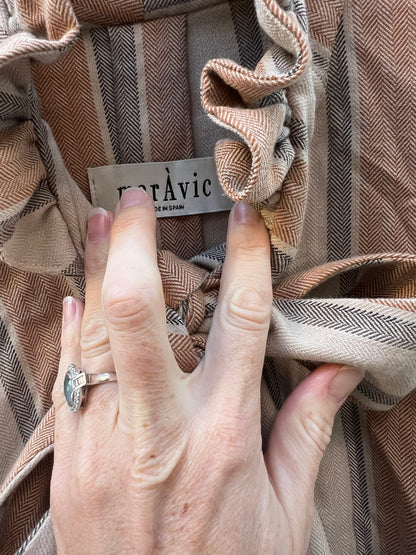 ZARA. Beige flowing blouse. Size M