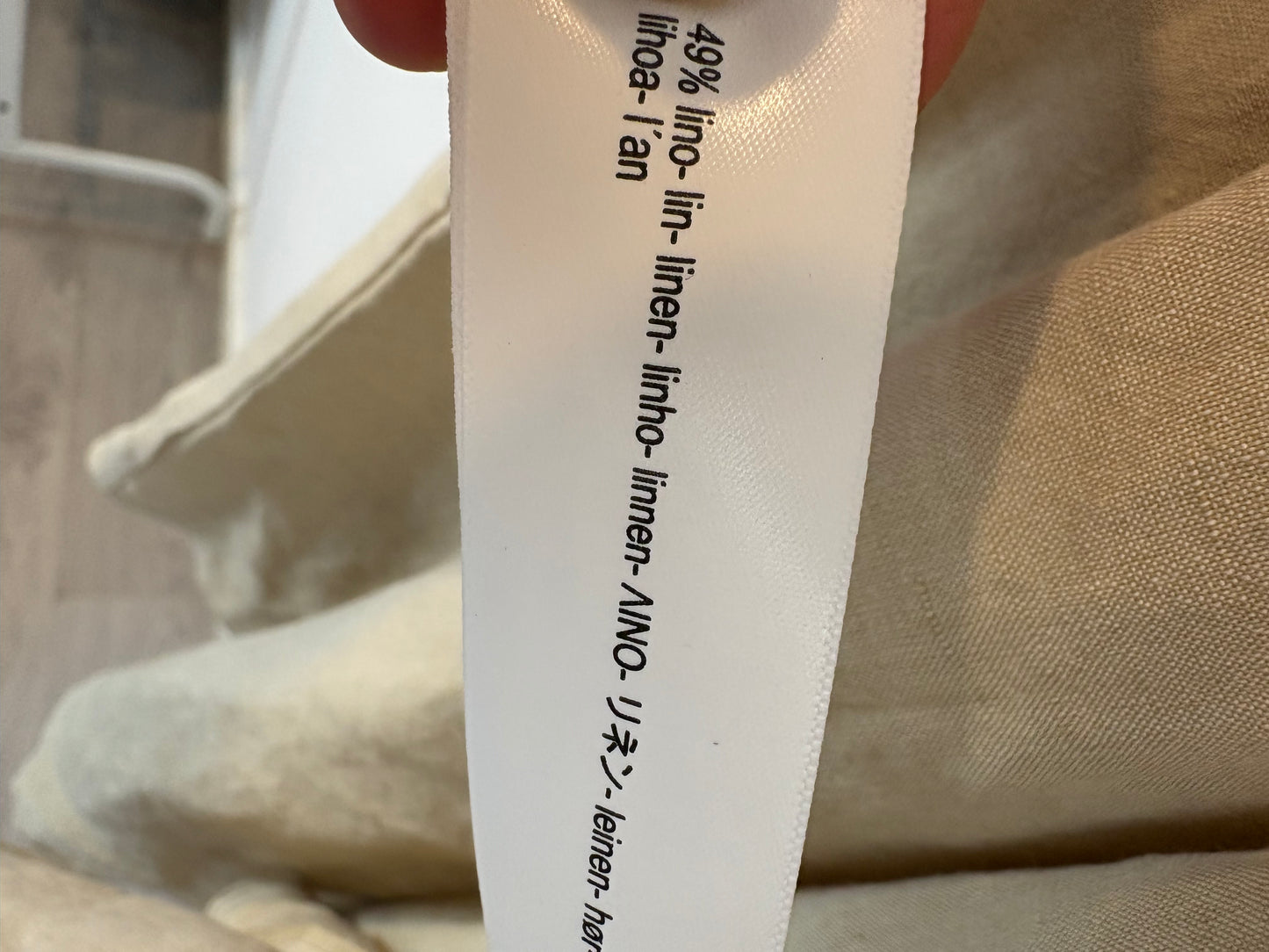 MASSIMO DUTTI. Falda midi beige tablas mezcla