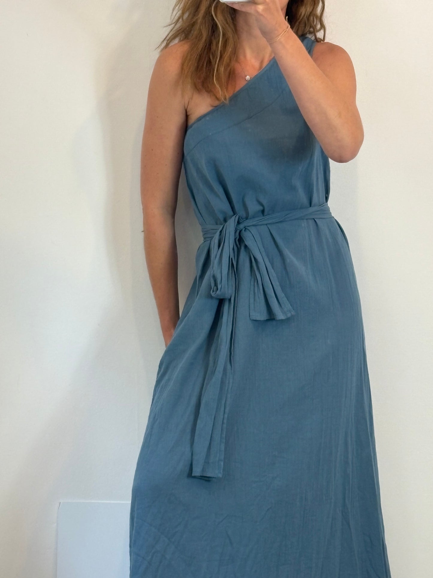 RENATTA&GO. Vestido largo asimétrico. T L