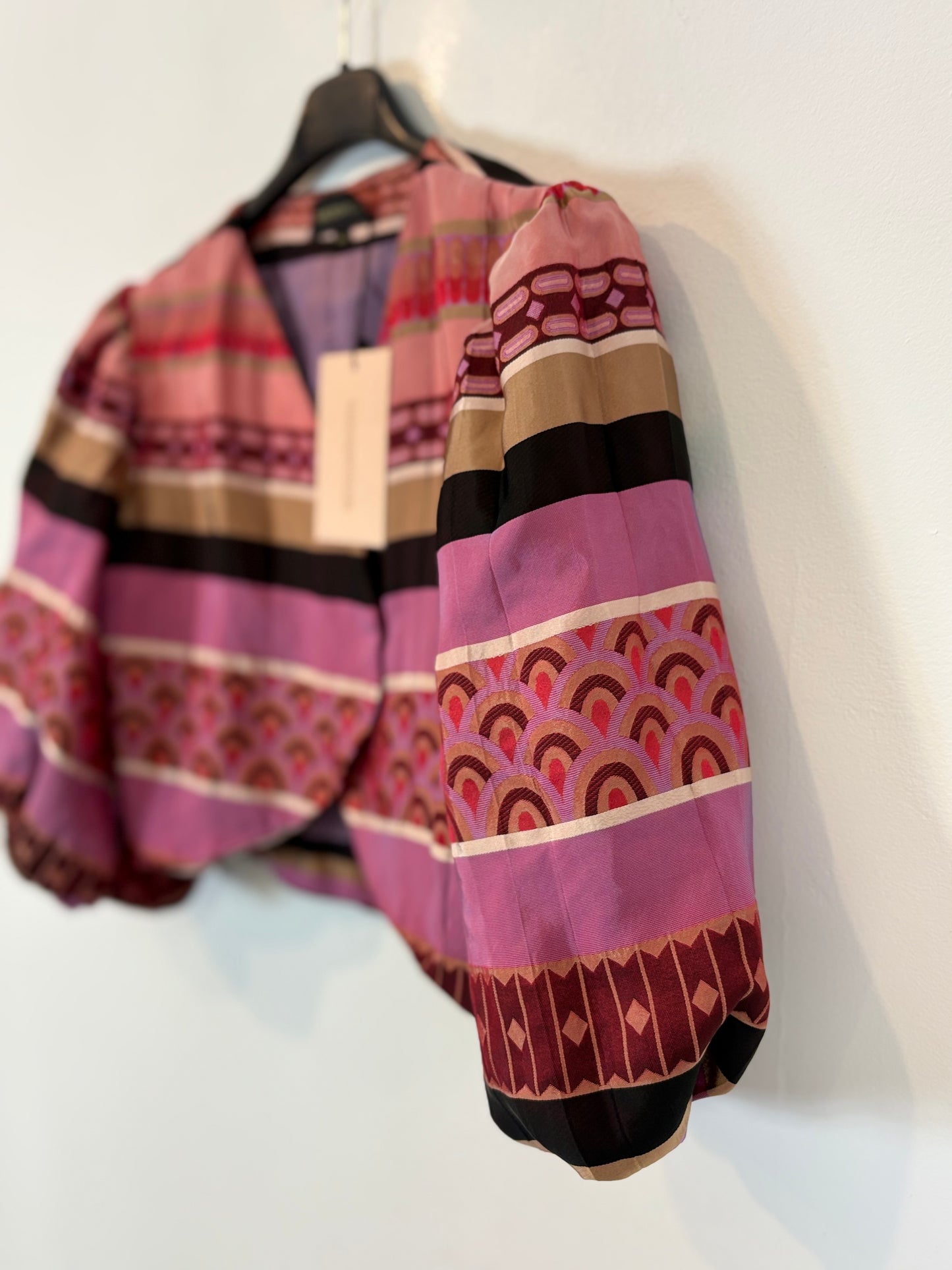 VANDERWILDE. Conjunto top y falda estampado. T 36