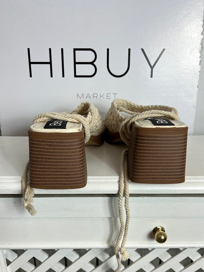 BERSHKA. Sandalias plataforma crochet . T 39