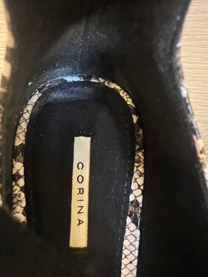 CORINA. Zapato plano animal print doble hebilla. T 38