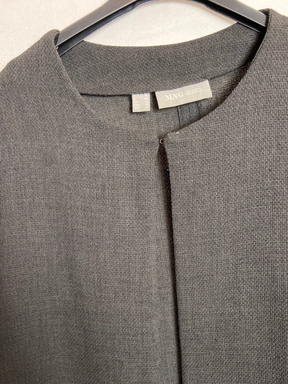 MANGO. Chaqueta fina negra T.42