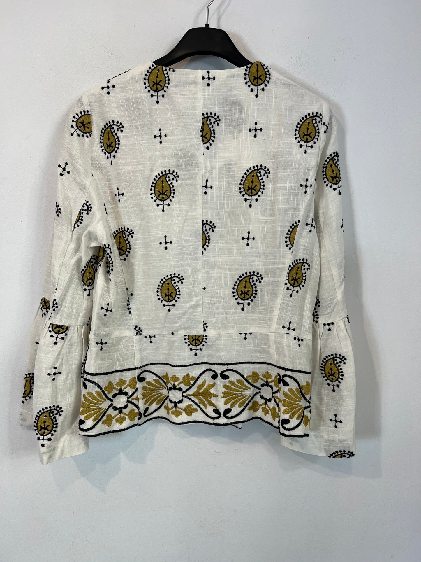 ZARA. Conjunto blanco bordado T.xs