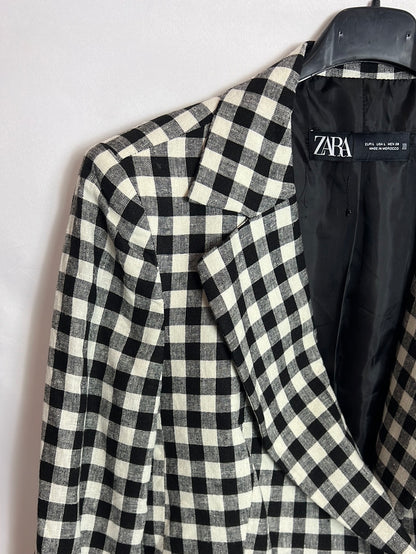 ZARA. Blazer Lino cuadros. T L