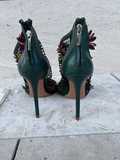 ZARA. Sandalias piel flores. T 36