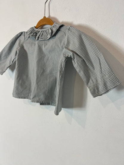 THE LIZARD IS CRYING. Gray plaid blouse with ruffled collar. Size 0 months
