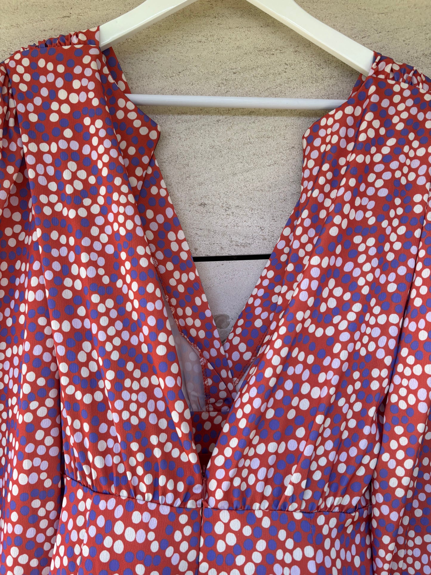 MONISQUI. Vestido largo  estampado fruncidos