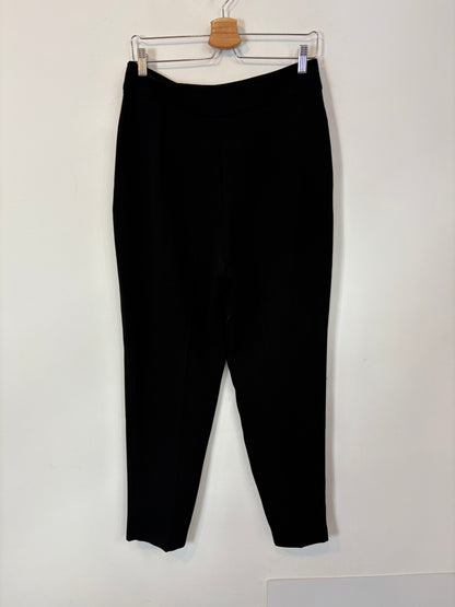 MANGO. Pantalón negro pinzas