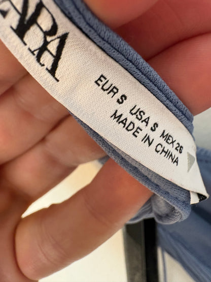 ZARA. Vestido corto flecos espalda al aire. T S